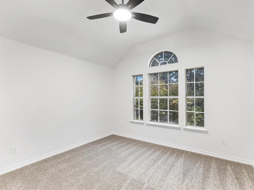 9014 Hogan Drive Rowlett, TX 75089 - Photo 27 of 39