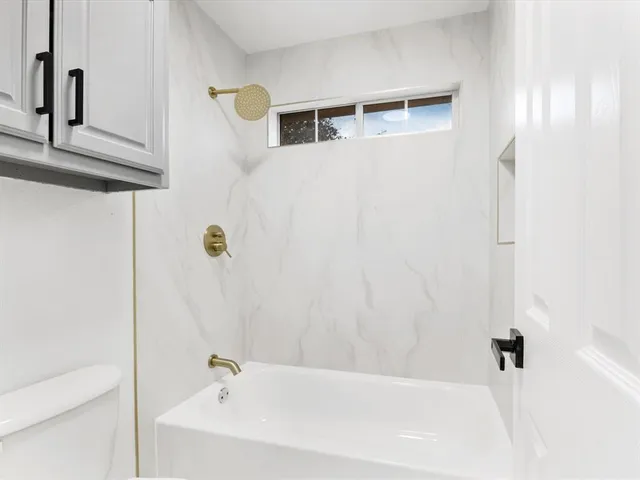 $529,900 | 9014 Hogan Drive, Rowlett, TX 75089