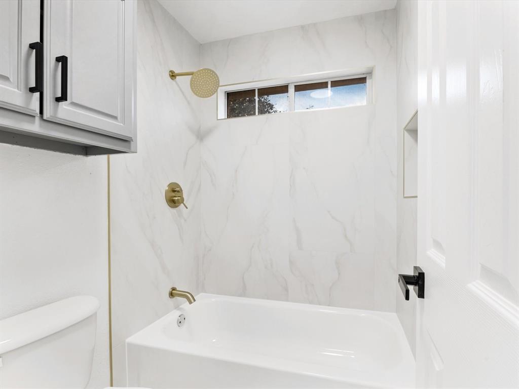 9014 Hogan Drive Rowlett, TX 75089 - Photo 29 of 39