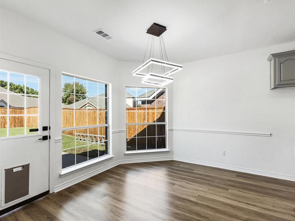 9014 Hogan Drive Rowlett, TX 75089 - Photo 10 of 39