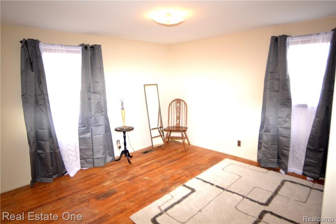 35245 West 13 Mile Road Farmington, MI 48331 - Photo 13 of 22 13.jpg
