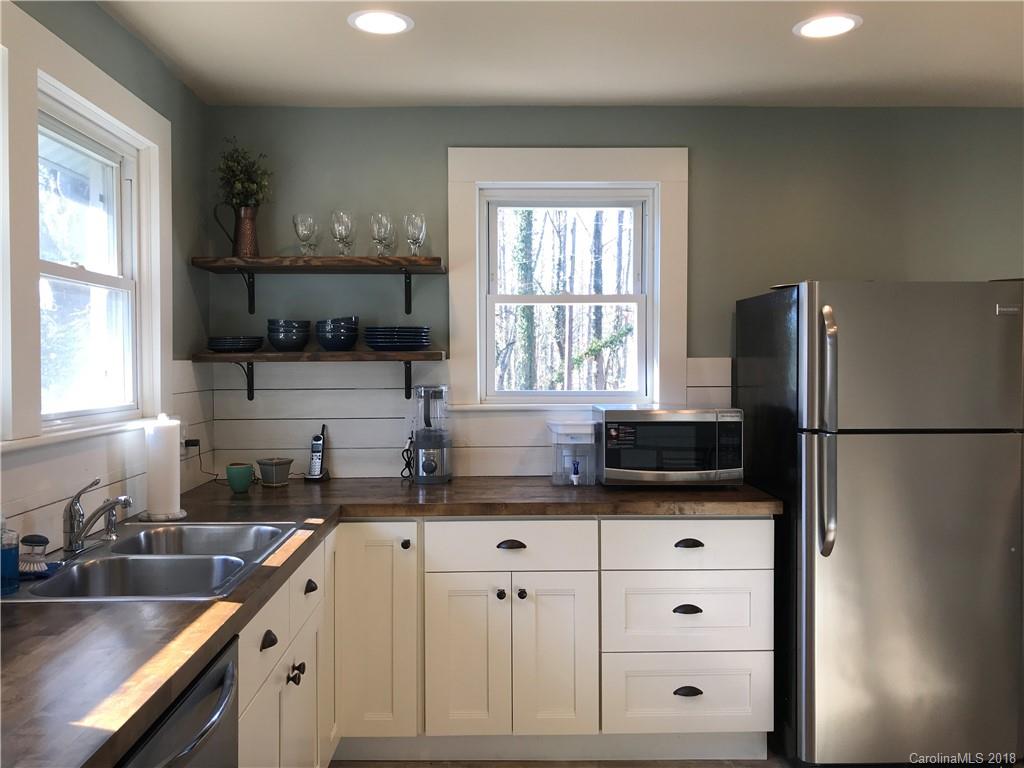 610 Long Shoals Road, Unit 1 Arden, NC 28704 - Photo 2 of 17 Gallery Image 2