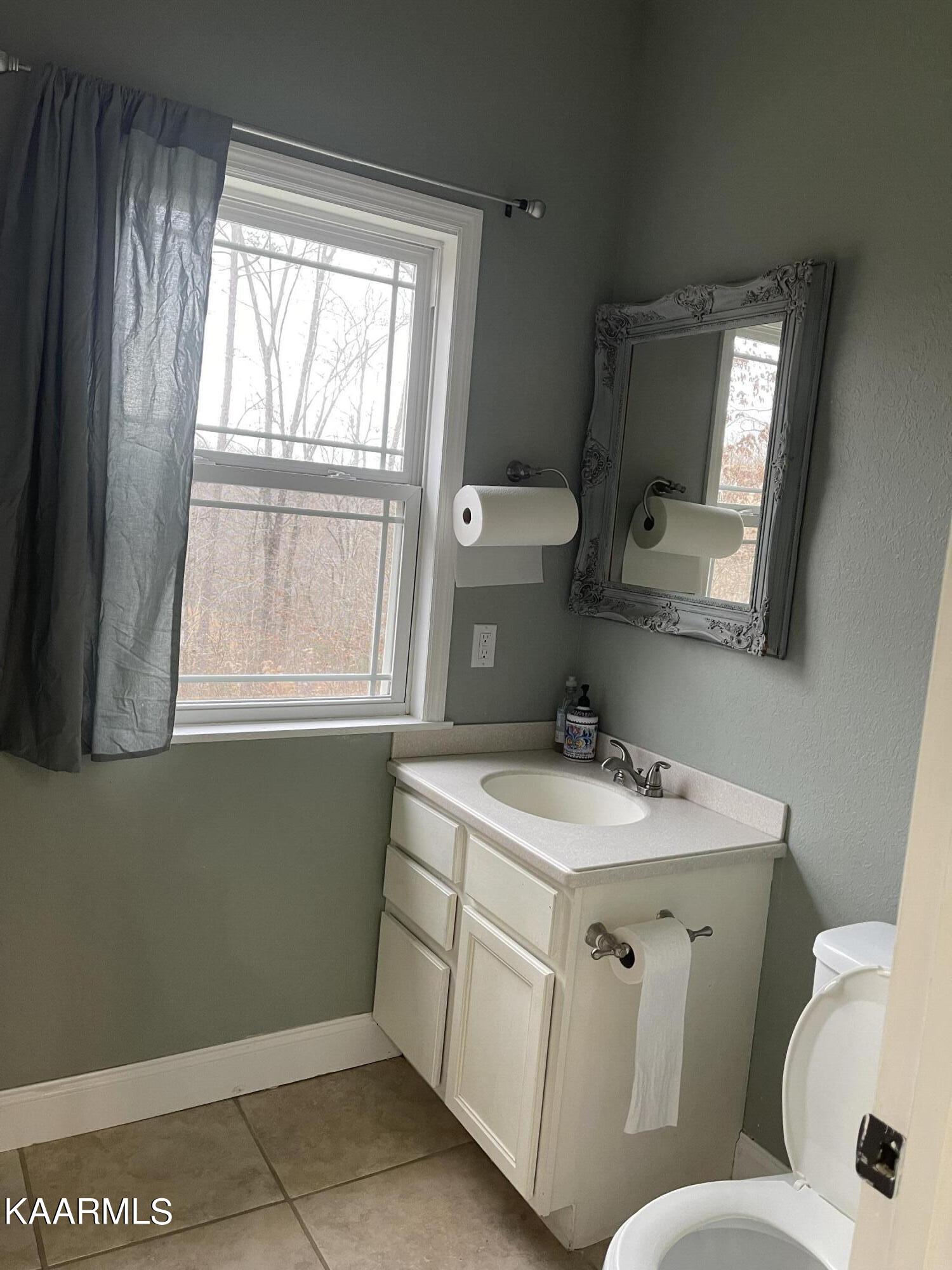 123 Howard Road Loudon, TN 37774 - Photo 8 of 20 IMG-6176