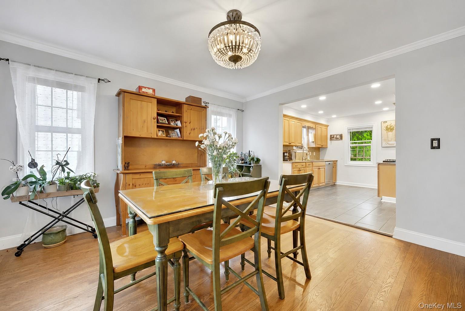 4 Interlaken Avenue New Rochelle, NY 10801 - Photo 8 of 28