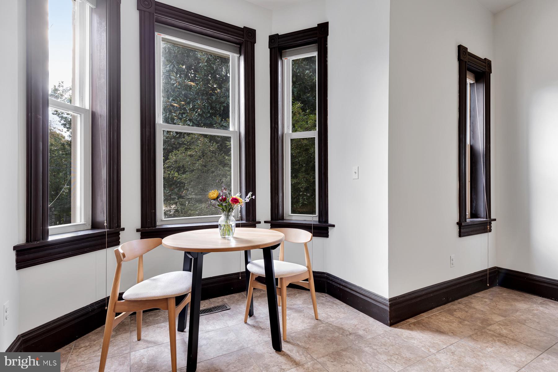 1926 Mt Royal Terrace Baltimore, MD 21217 - Photo 14 of 34 kitchen breakfast nook