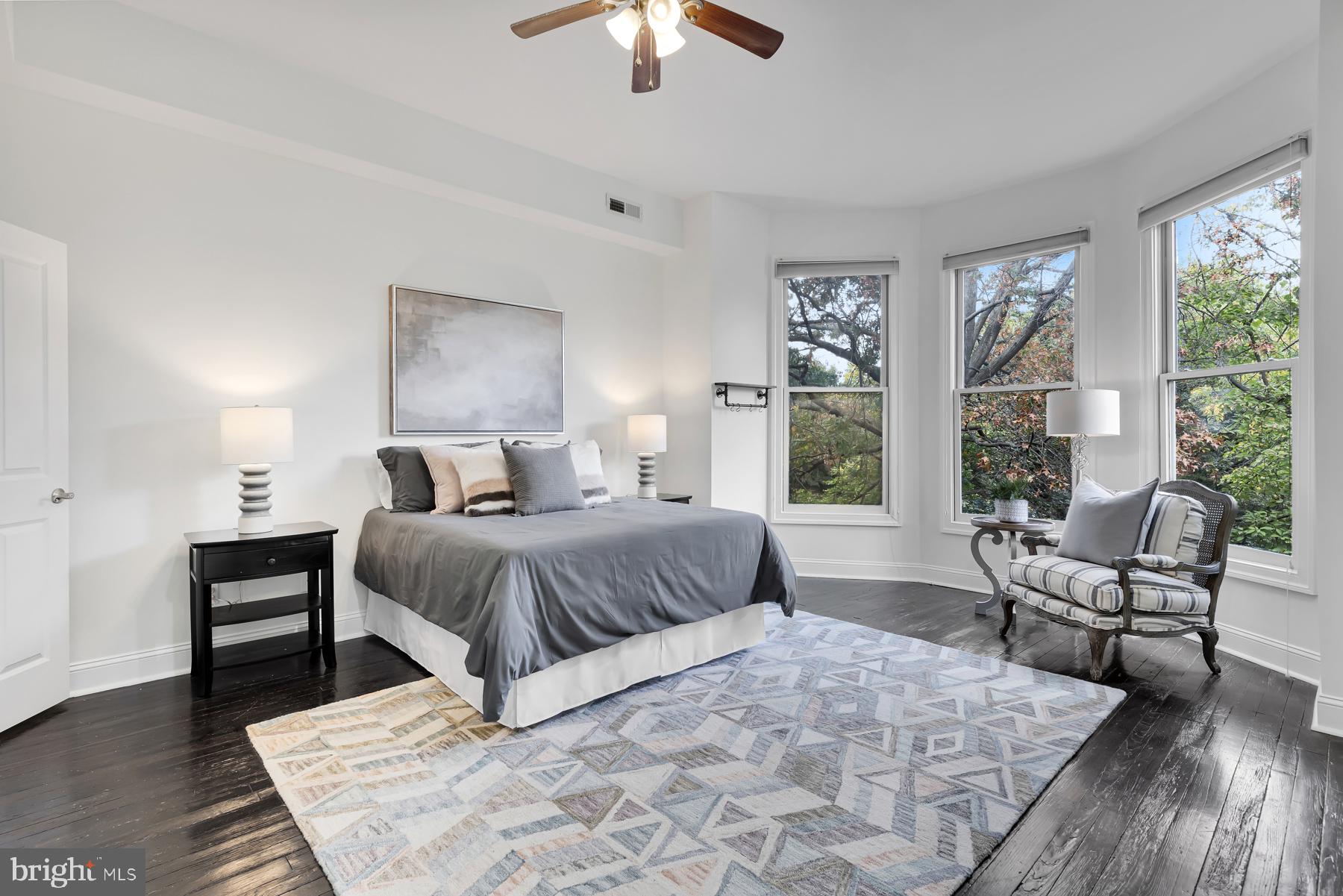 1926 Mt Royal Terrace Baltimore, MD 21217 - Photo 17 of 34 primary bedroom (2nd floor)