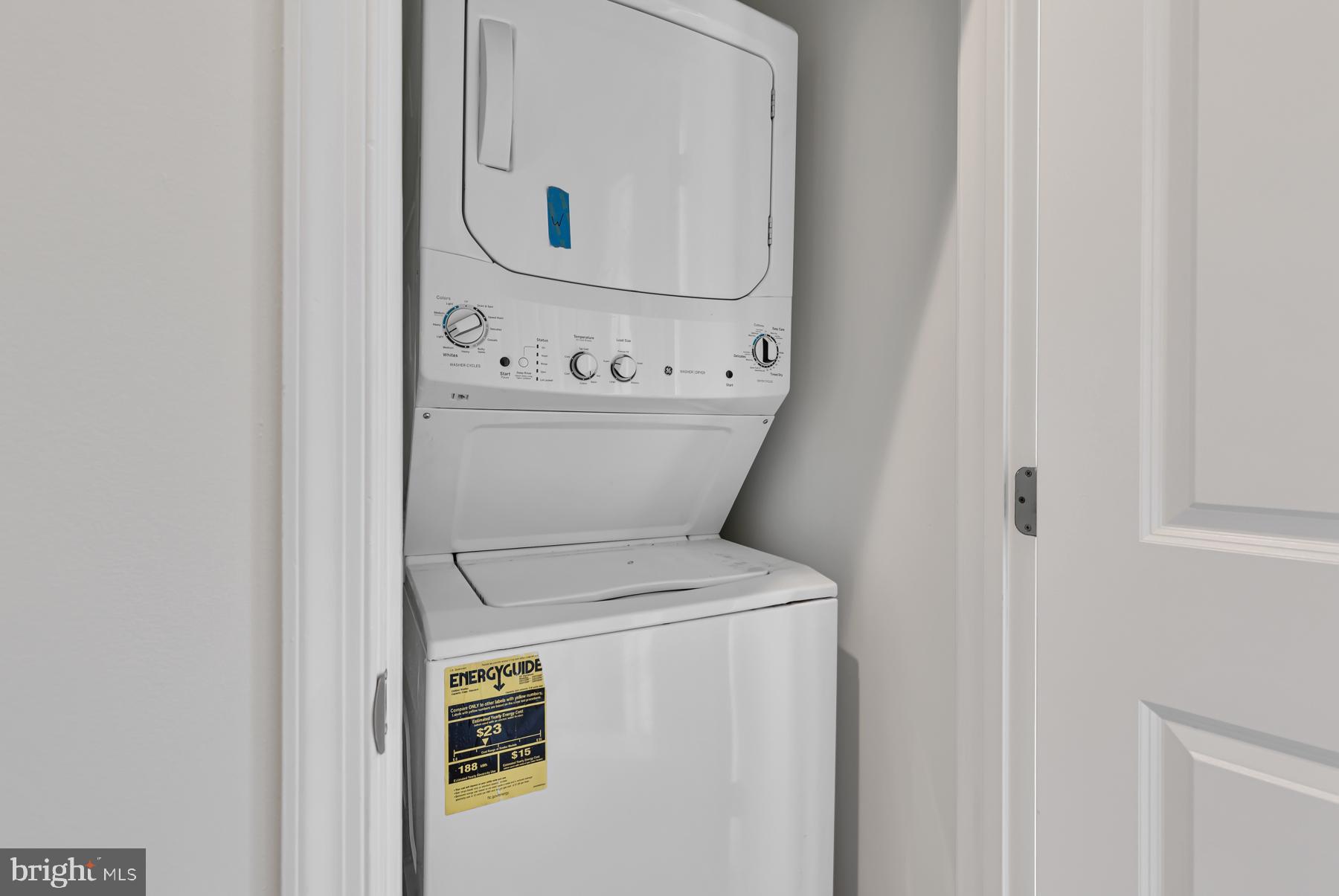 1926 Mt Royal Terrace Baltimore, MD 21217 - Photo 23 of 34 2nd floor washer and dryer