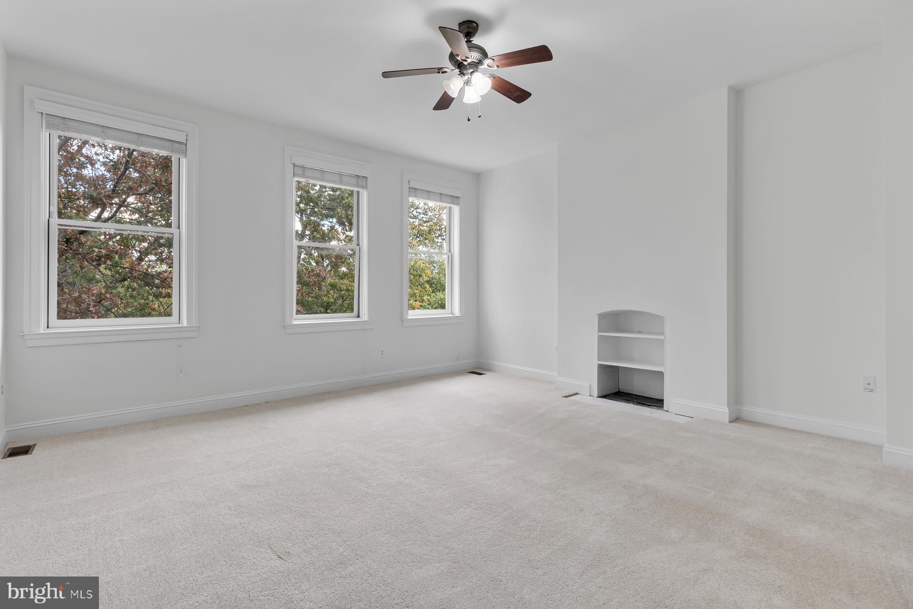 1926 Mt Royal Terrace Baltimore, MD 21217 - Photo 24 of 34 3rd floor front bedroom