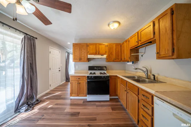 $123,000 | 2230 North Idaho Street, Peoria, IL 61604