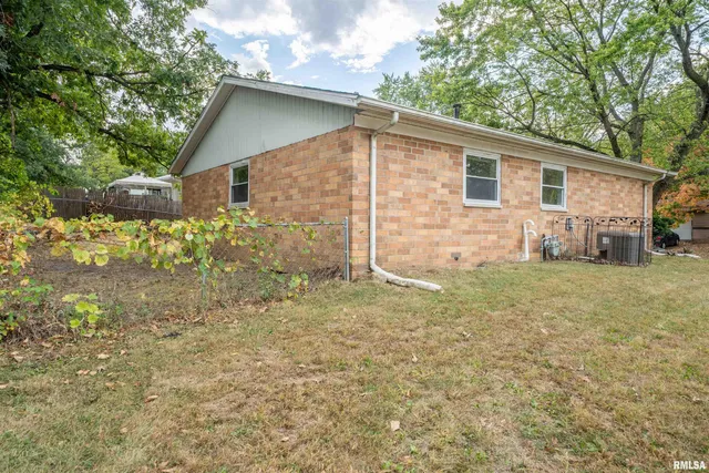 $123,000 | 2230 North Idaho Street, Peoria, IL 61604