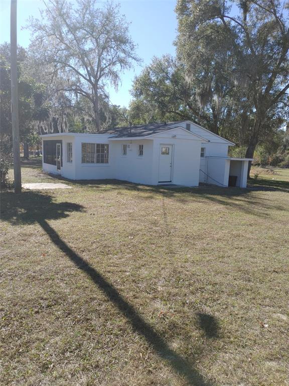 1838 Northeast 145th Avenue Road Silver Springs, FL 34488 - Photo 2 of 21