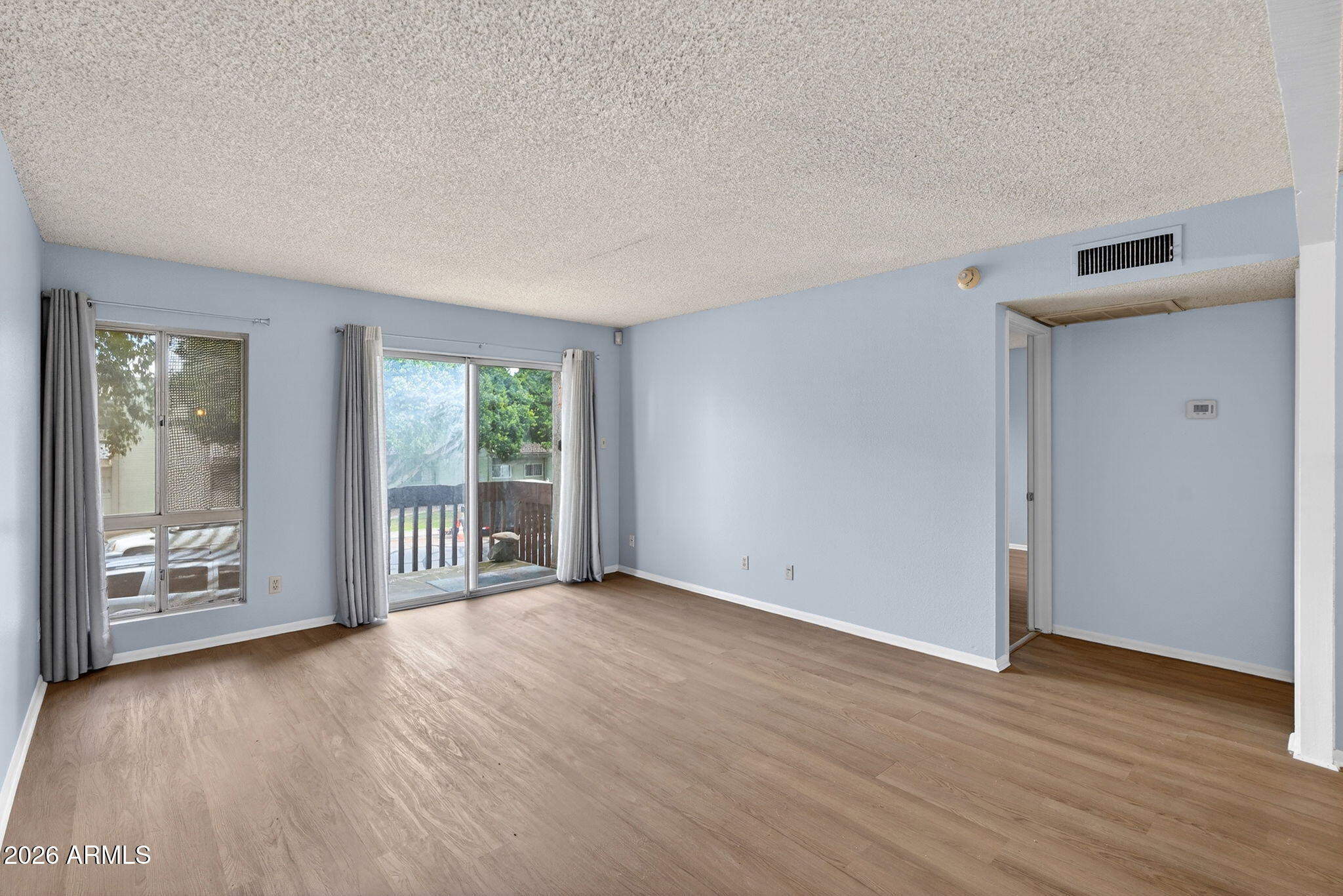 1701 West Tuckey Lane, Unit 206 Phoenix, AZ 85015 - Photo 6 of 19 1701 W TUCKEY LN 206