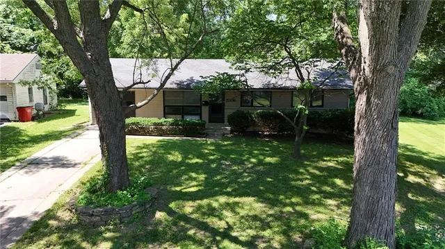 $209,900 | 5336 Appleton Avenue, Raytown, MO 64133