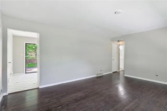 $209,900 | 5336 Appleton Avenue, Raytown, MO 64133