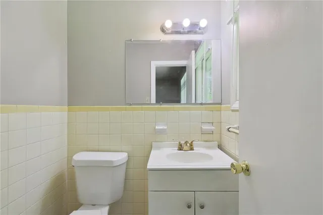 $209,900 | 5336 Appleton Avenue, Raytown, MO 64133