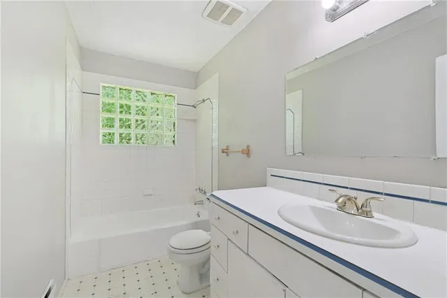 $209,900 | 5336 Appleton Avenue, Raytown, MO 64133