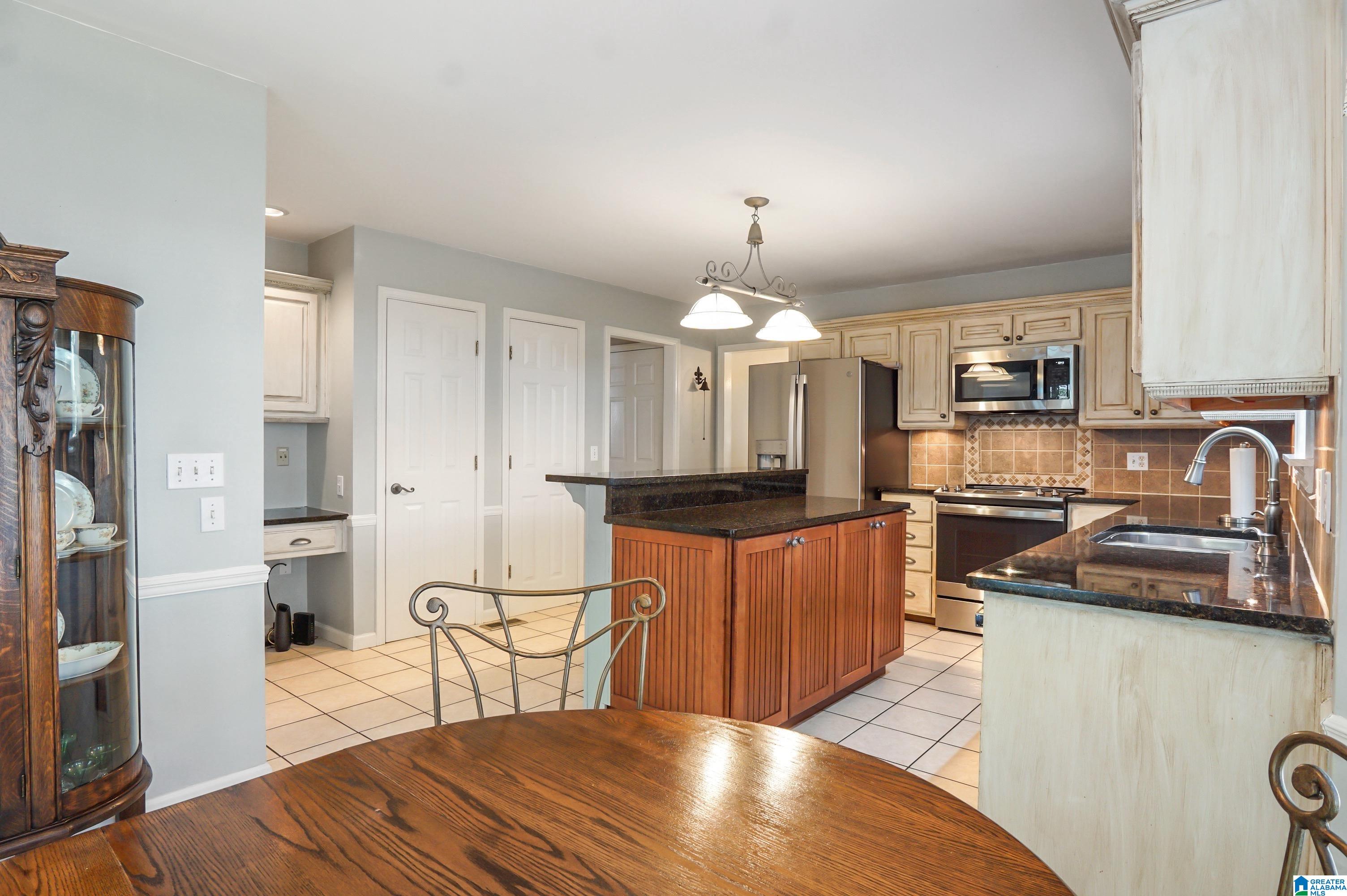 610 Olde Towne Way Alabaster, AL 35007 - Photo 16 of 41