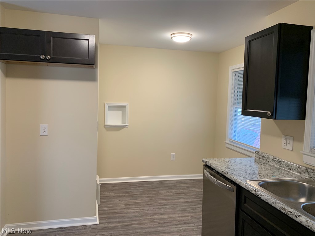 1051 Selwyn Road Cleveland Heights, OH 44112 - Photo 8 of 19
