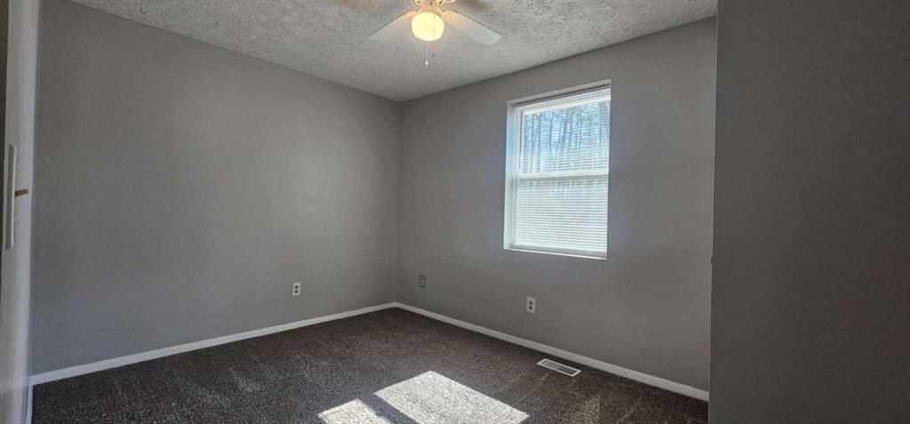 6131 Rockbridge Road Southwest Stone Mountain, GA 30087 - Photo 20 of 40