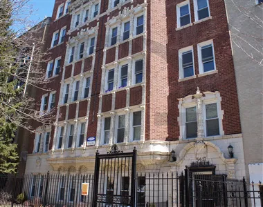 $1,495 | 5417 North Kenmore Avenue, Unit 202, Chicago, IL 60640