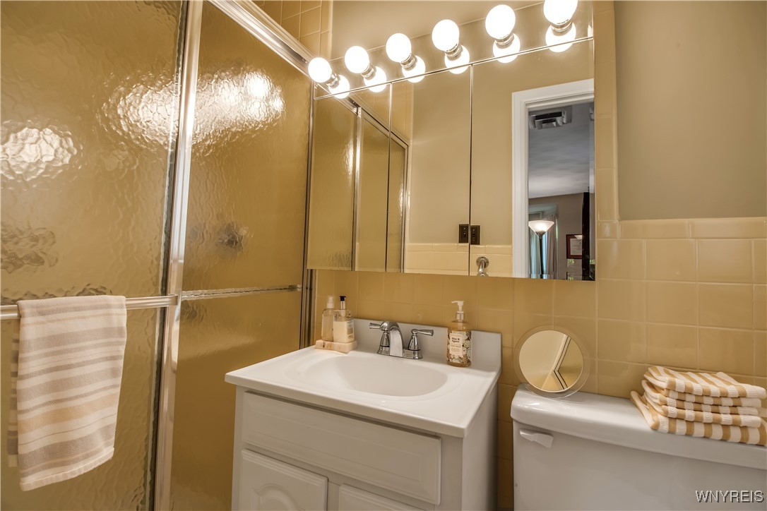 337 Riverview Drive Porter, NY 14174 - Photo 32 of 50 In-law suite bathroom