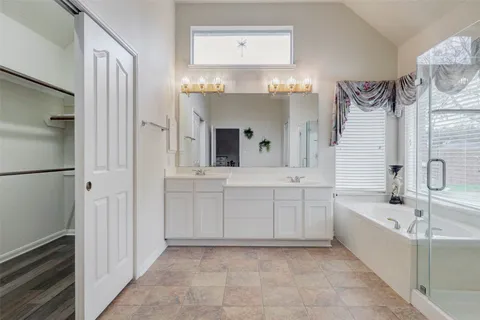 $475,000 | 8326 Green Valley Drive, Sugar Land, TX 77479