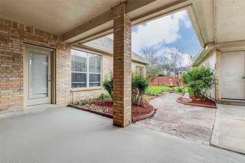 $475,000 | 8326 Green Valley Drive, Sugar Land, TX 77479