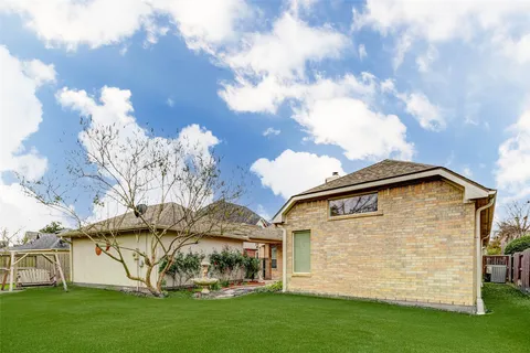 $475,000 | 8326 Green Valley Drive, Sugar Land, TX 77479