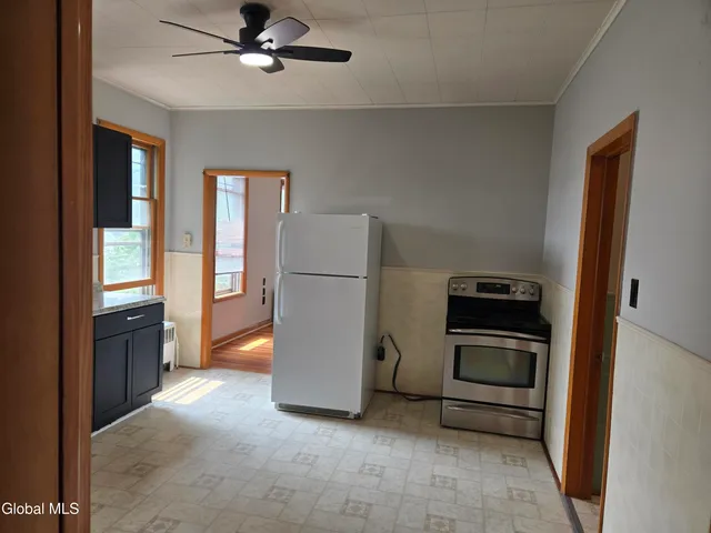 $1,500 | 810 6th Avenue, Unit 2, Troy, NY 12182