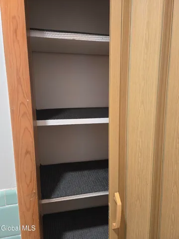 $1,500 | 810 6th Avenue, Unit 2, Troy, NY 12182