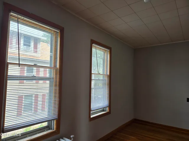 $1,500 | 810 6th Avenue, Unit 2, Troy, NY 12182