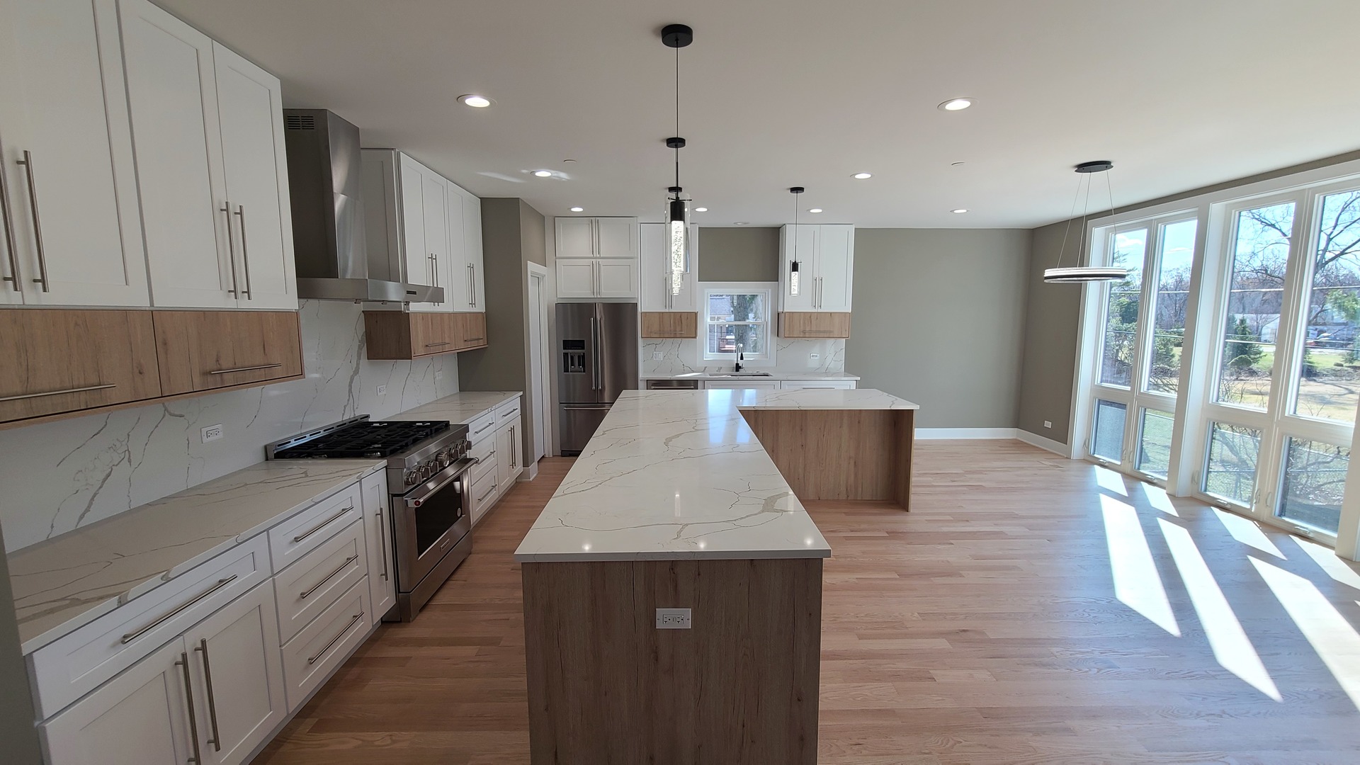 945 Red Oak Street Addison, IL 60101 - Photo 12 of 55 Gallery Image 12