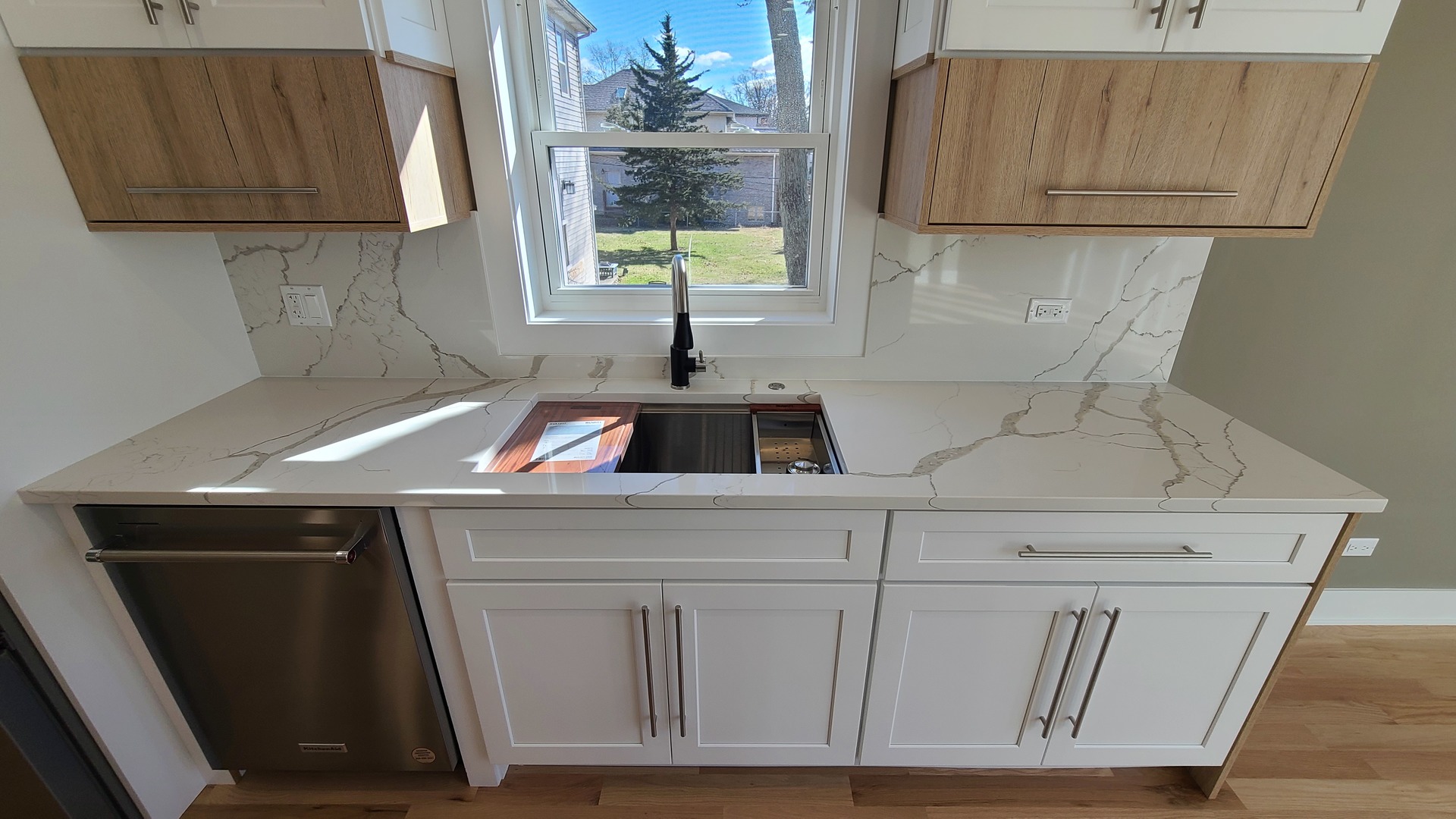 945 Red Oak Street Addison, IL 60101 - Photo 19 of 55 Gallery Image 19