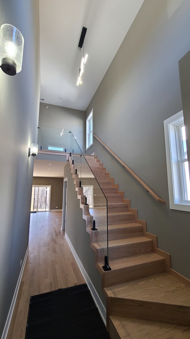 945 Red Oak Street Addison, IL 60101 - Photo 20 of 55 Gallery Image 20