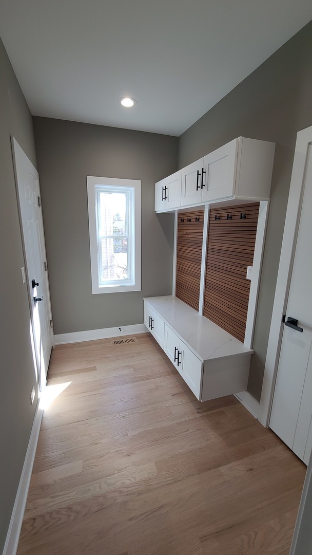 945 Red Oak Street Addison, IL 60101 - Photo 47 of 55 Gallery Image 47