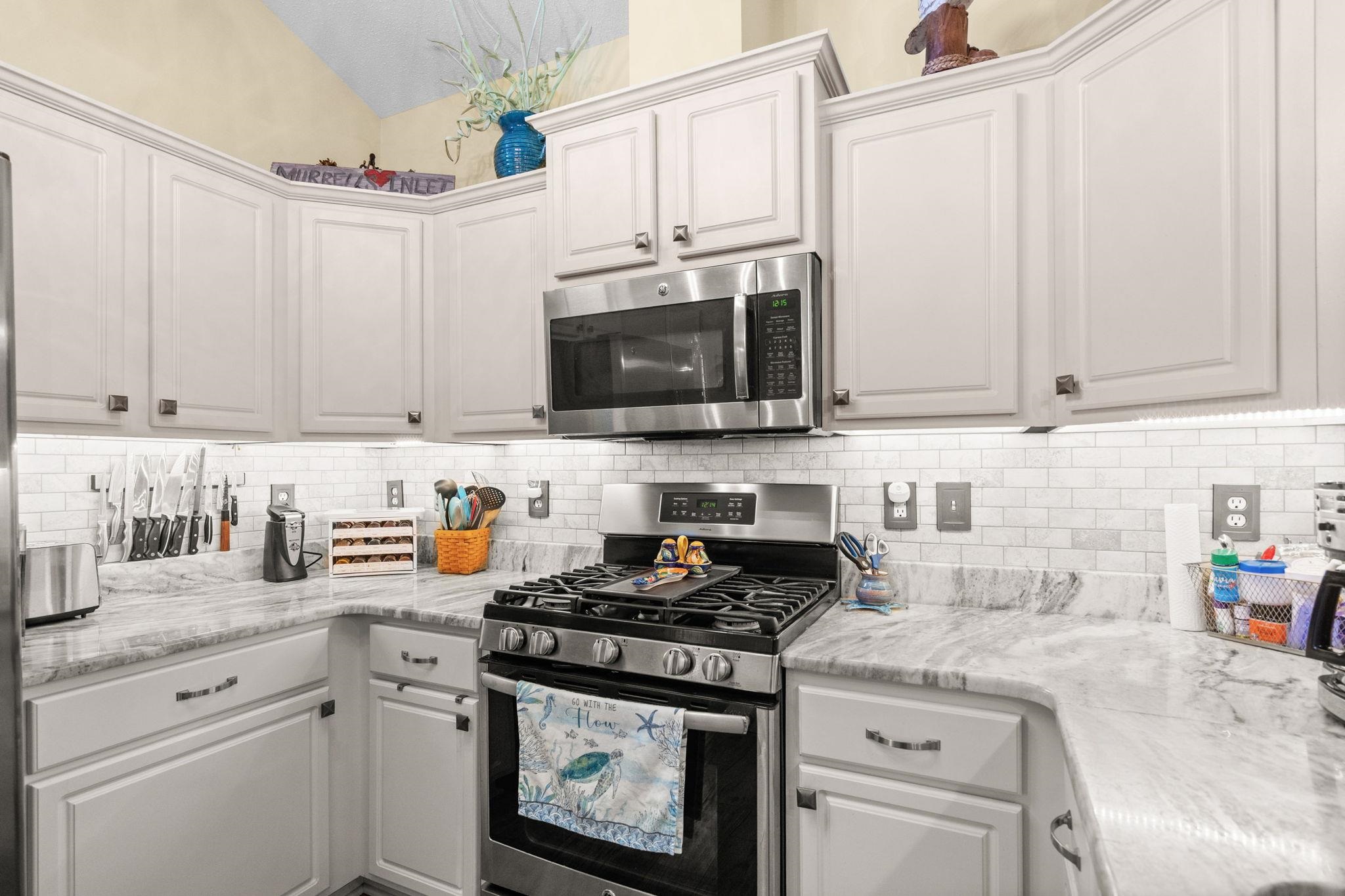 606 Leprechaun Lane Murrells Inlet, SC 29576 - Photo 12 of 41