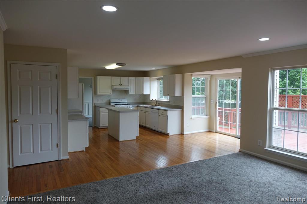 1770 Dunston Road Canton, MI 48188 - Photo 10 of 39