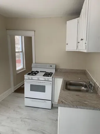 $895 | 5716 Calumet Avenue, Unit 4, Hammond, IN 46320