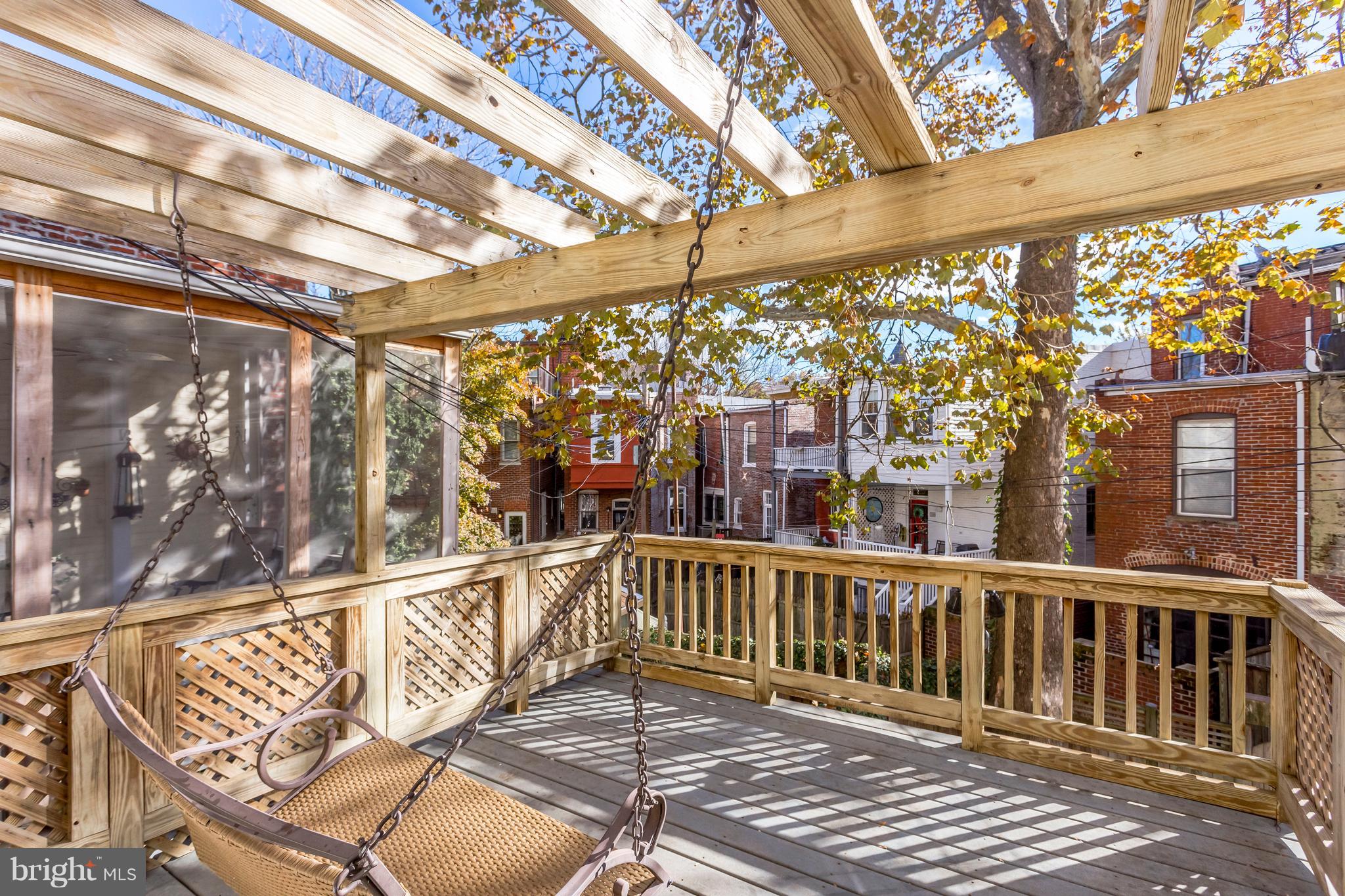 123 Tennessee Avenue Northeast Washington, DC 20002 - Photo 15 of 27 a view of a building from a balcony