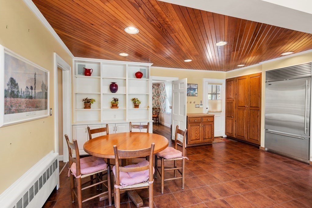 129 Dorset Road Newton, MA 02468 - Photo 8 of 29