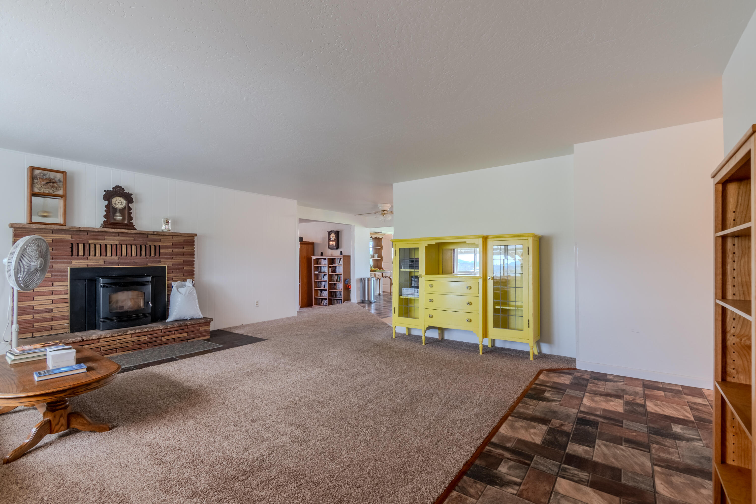 245 Highway 234 Eagle Point, OR 97524 - Photo 8 of 29 01-13
