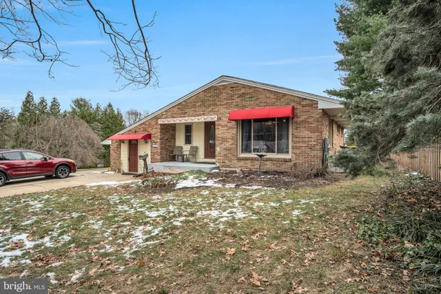 $330,000 | 28 Brentwood Road, Camp Hill, PA 17011