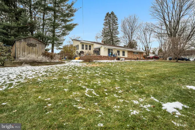 $330,000 | 28 Brentwood Road, Camp Hill, PA 17011
