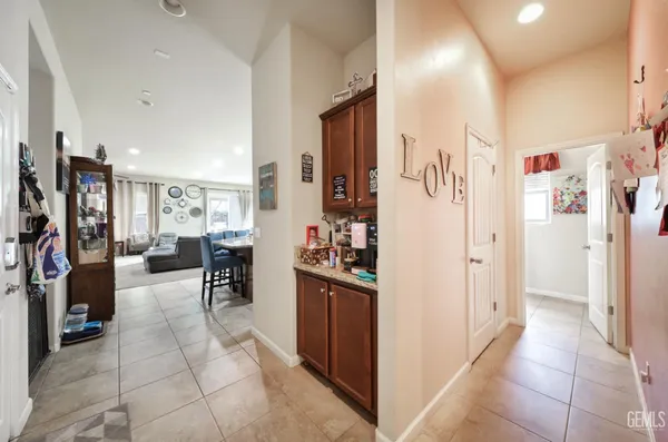 $610,000 | Undisclosed Address, Bakersfield, CA 93314