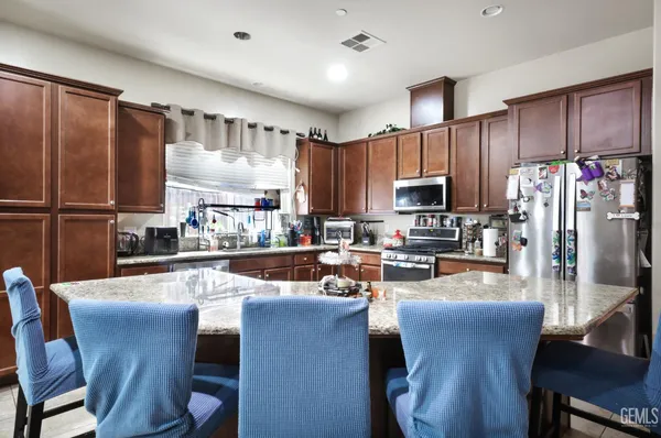 $610,000 | Undisclosed Address, Bakersfield, CA 93314