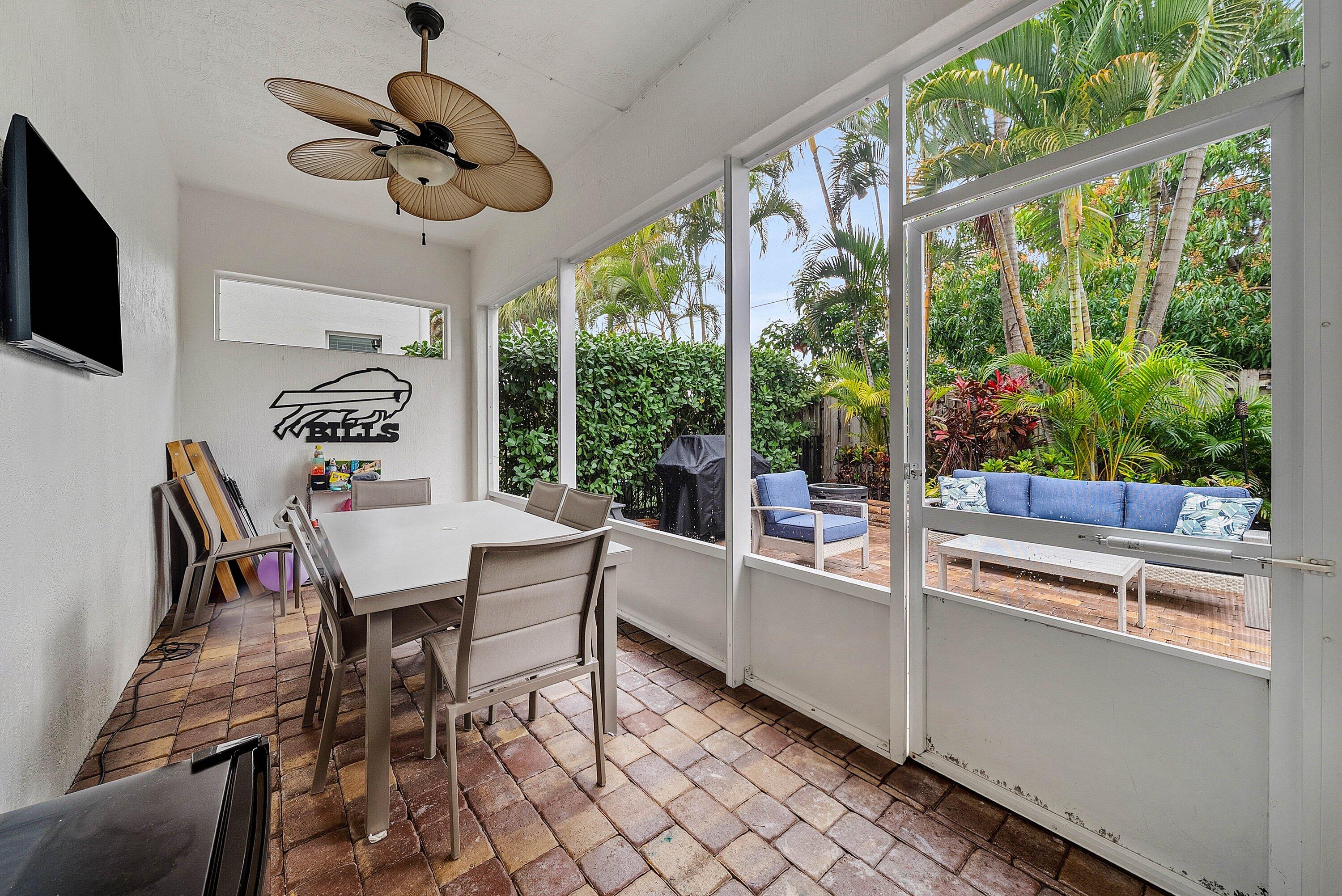 409 Francesca Ridge Road Boynton Beach, FL 33435 - Photo 27 of 41 Backyard