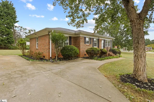 $237,000 | 227 Highland Road, Duncan, SC 29334