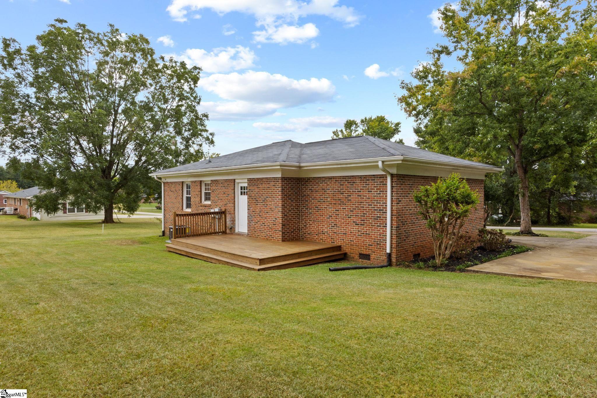 227 Highland Road Duncan, SC 29334 - Photo 34 of 42 Gallery Image 34
