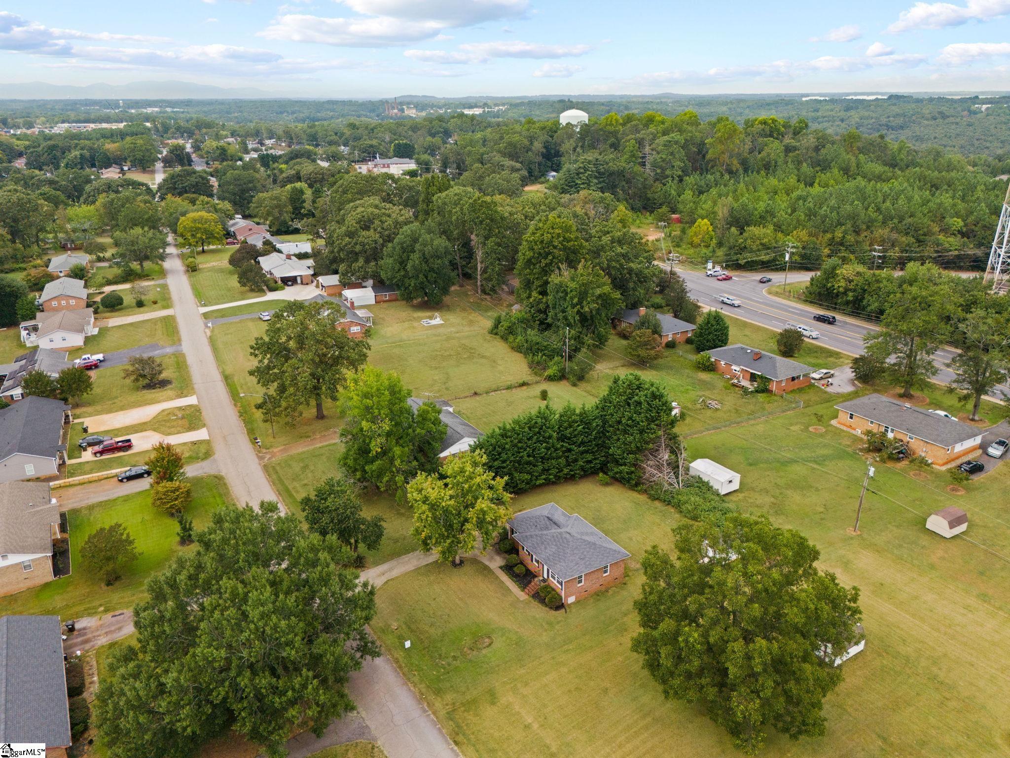 227 Highland Road Duncan, SC 29334 - Photo 38 of 42 Gallery Image 38
