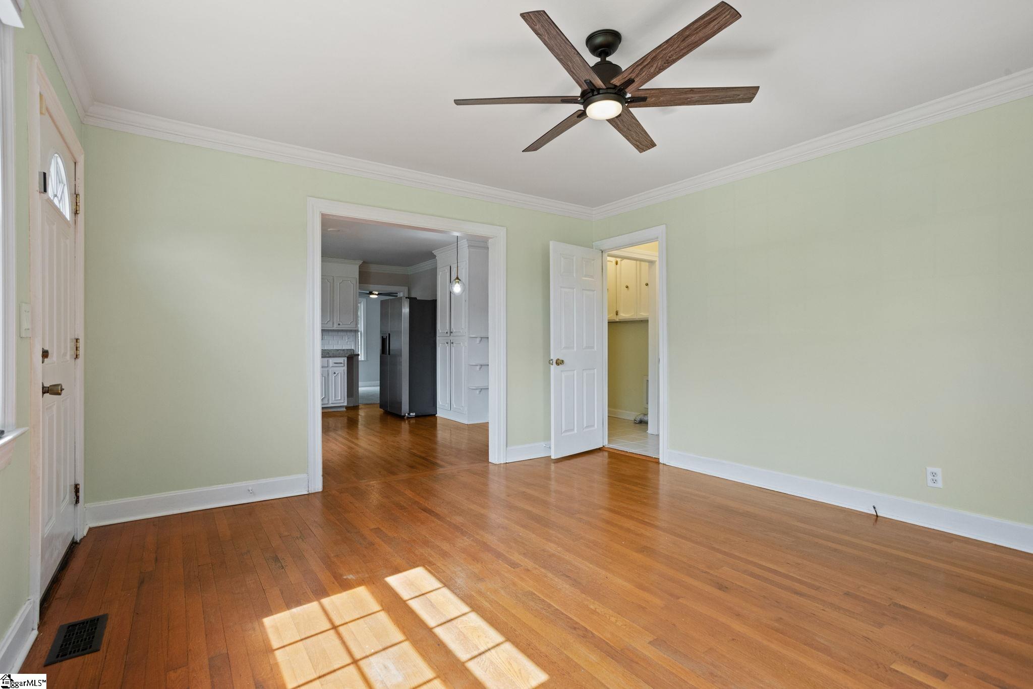 227 Highland Road Duncan, SC 29334 - Photo 5 of 42 Gallery Image 5